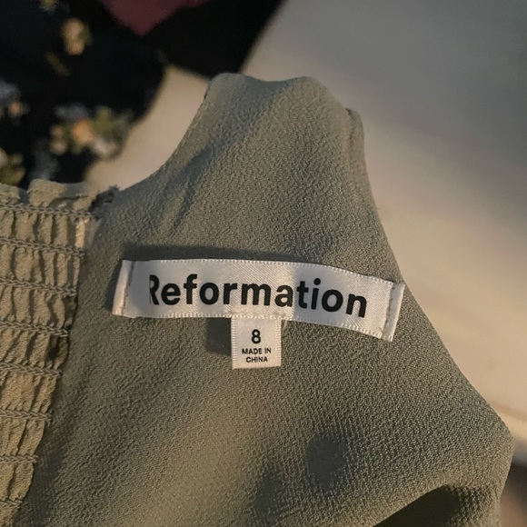 Reformation Floral Green twilight Dress. Size 8. - Picture 11 of 11